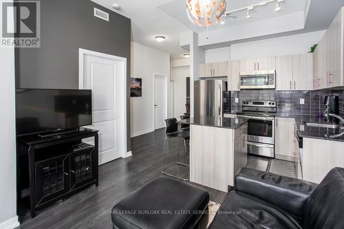 113 - 1284 Guelph Line, Burlington, ON - Indoor Photo Showing Kitchen