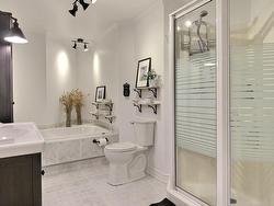 Ensuite bathroom - 