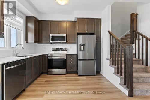 3 - 55 Tom Brown Drive, Brant, ON - Indoor Photo Showing Kitchen With Upgraded Kitchen