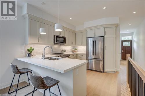 85 Forest Street Unit# 9, Aylmer, ON - Indoor Photo Showing Kitchen With Double Sink With Upgraded Kitchen