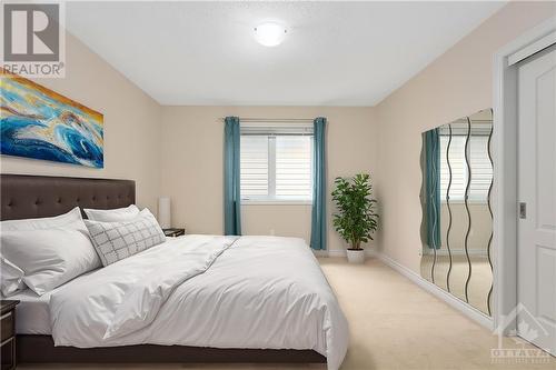 914 Whiteford Way, Kanata, ON - Indoor Photo Showing Bedroom