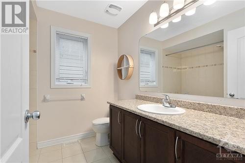 914 Whiteford Way, Kanata, ON - Indoor Photo Showing Bathroom