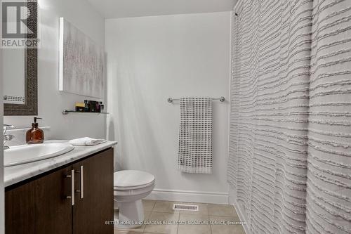 210 - 5 Richgrove Drive, Toronto, ON - Indoor Photo Showing Bathroom