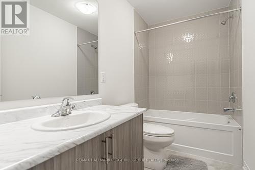 31 Bluebird Lane, Barrie, ON - Indoor Photo Showing Bathroom