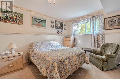 293 Duckworth Street, Barrie, ON - Indoor Photo Showing Bedroom