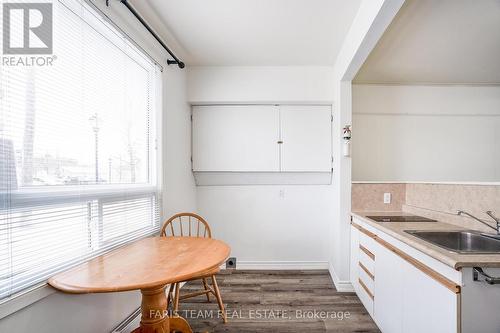 117 Colborne Street W, Orillia, ON - Indoor Photo Showing Kitchen