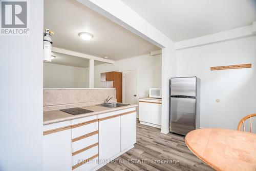 117 Colborne Street W, Orillia, ON - Indoor Photo Showing Kitchen