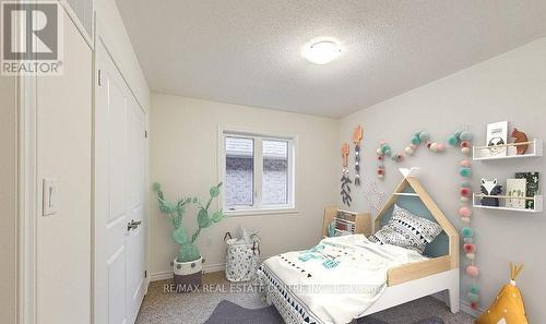 2184 Lozenby Street, Innisfil, ON - Indoor Photo Showing Bedroom