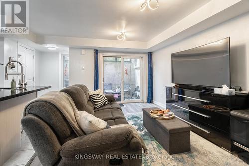 45 - 2315 Sheppard Avenue, Toronto, ON - Indoor Photo Showing Living Room