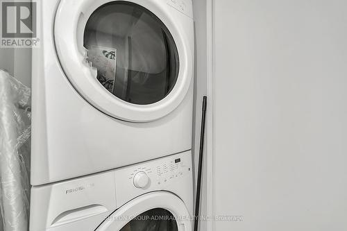 213 - 9471 Yonge Street, Richmond Hill, ON - Indoor Photo Showing Laundry Room