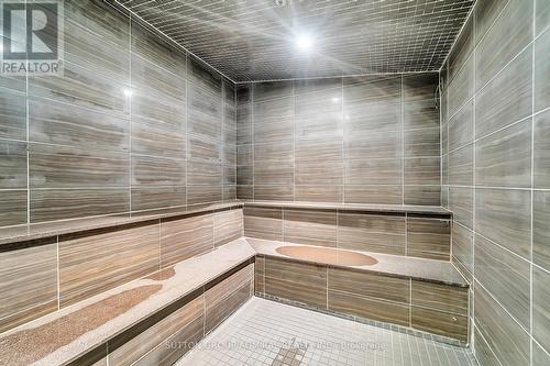 213 - 9471 Yonge Street, Richmond Hill, ON - Indoor Photo Showing Bathroom