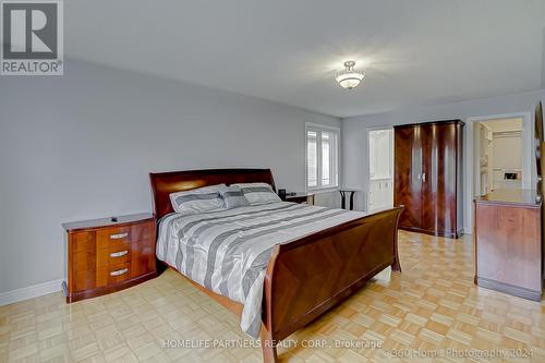 7 Boyd Meadow Court, Vaughan, ON - Indoor Photo Showing Bedroom