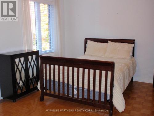 7 Boyd Meadow Court, Vaughan, ON - Indoor Photo Showing Bedroom