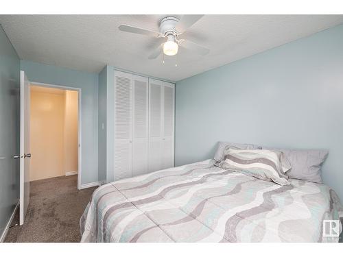 160 Roseland Vg Nw, Edmonton, AB - Indoor Photo Showing Bedroom