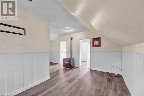 75 Chapel Street, Woodstock, ON - Indoor Photo Showing Other Room