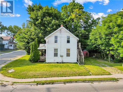 75 Chapel Street, Woodstock, ON - Outdoor