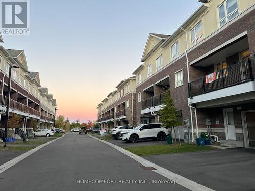 28 Chicago Lane, Markham, ON - Outdoor With Balcony With Facade