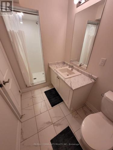 1071 Orenda Street, Pickering, ON - Indoor Photo Showing Bathroom