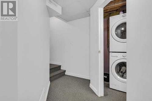 130 Dundas Road Unit# 6, Kelowna, BC - Indoor Photo Showing Laundry Room