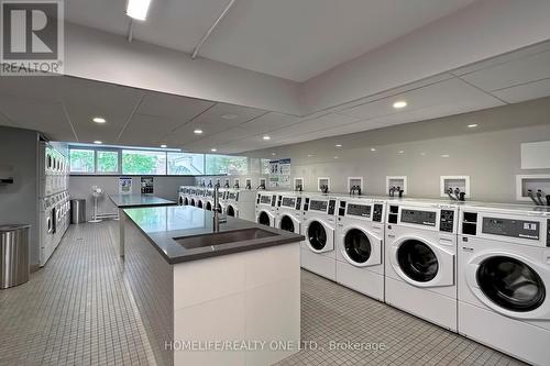 404 - 30 Gloucester Street, Toronto, ON - Indoor Photo Showing Laundry Room