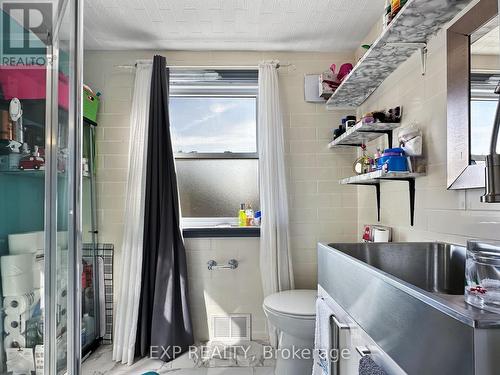 389 Northbrae Drive, London, ON - Indoor Photo Showing Bathroom