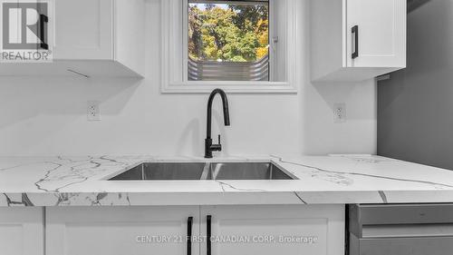 Lower - 48 Toulon Crescent, London, ON - Indoor Photo Showing Kitchen With Double Sink