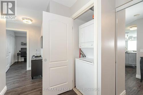 512 - 1030 Sheppard Avenue W, Toronto, ON - Indoor Photo Showing Laundry Room