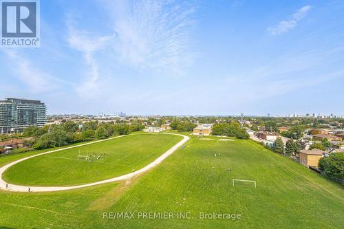 512 - 1030 Sheppard Avenue W, Toronto, ON - Outdoor With View