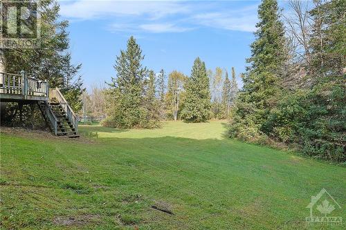 Beautiful backyard - 4000 Stonecrest Road, Ottawa, ON - Outdoor