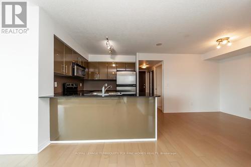 1109 - 16 Yonge Street, Toronto, ON - Indoor Photo Showing Kitchen