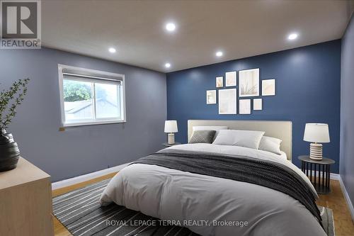 38 Ambler Bay, Barrie, ON - Indoor Photo Showing Bedroom