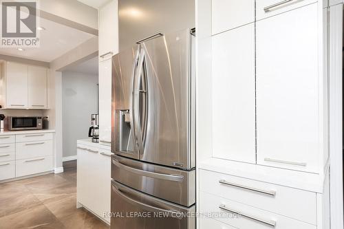 40 Marchwood Crescent, Richmond Hill, ON - Indoor Photo Showing Kitchen