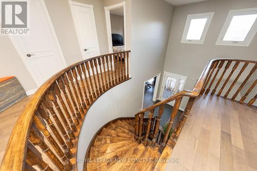 40 Marchwood Crescent, Richmond Hill, ON - Indoor Photo Showing Other Room