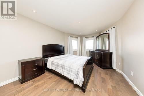 40 Marchwood Crescent, Richmond Hill, ON - Indoor Photo Showing Bedroom