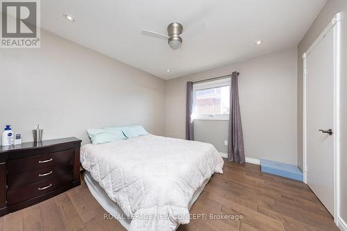 40 Marchwood Crescent, Richmond Hill, ON - Indoor Photo Showing Bedroom