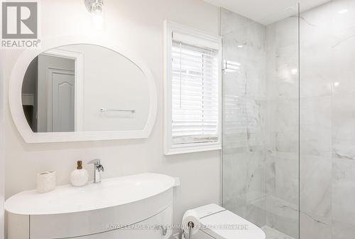 65 Bristlewood Crescent, Vaughan, ON - Indoor Photo Showing Bathroom