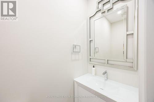 65 Bristlewood Crescent, Vaughan, ON - Indoor Photo Showing Bathroom