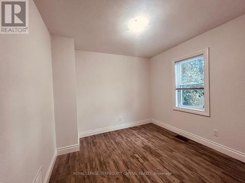 Upper - 190 Innisfil Street, Barrie, ON - Indoor Photo Showing Other Room