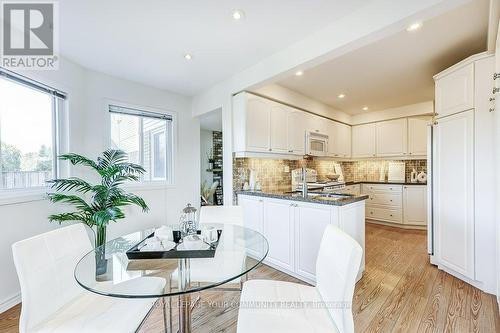 650 Cognac Crescent, Pickering, ON - Indoor Photo Showing Kitchen