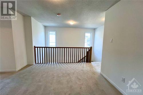 550 Hitzlay Terrace, Ottawa, ON - Indoor Photo Showing Other Room