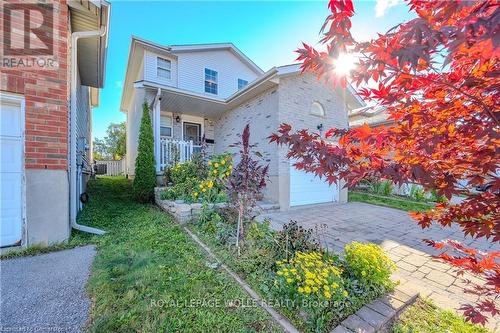 429 Erinbrook Drive, Kitchener, ON - Outdoor With Facade