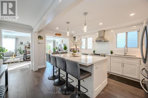 429 Erinbrook Drive, Kitchener, ON - Indoor Photo Showing Kitchen With Stainless Steel Kitchen With Upgraded Kitchen