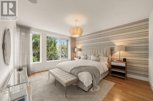 102 Robert Street, Toronto, ON - Indoor Photo Showing Bedroom