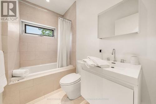 102 Robert Street, Toronto, ON - Indoor Photo Showing Bathroom