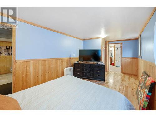 3818 Diamond Drive, Blue River, BC - Indoor Photo Showing Other Room