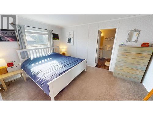 1024 Steepleview  Nw Drive, Cranbrook, BC - Indoor Photo Showing Bedroom