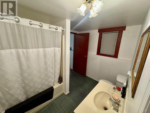 276 Westcoast Road, Williams Lake, BC - Indoor Photo Showing Bathroom