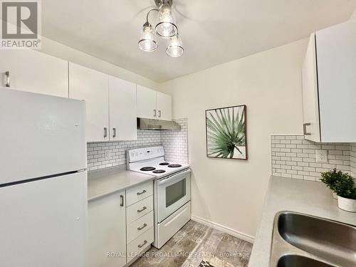 215 - 175 Haig Road, Belleville, ON - Indoor Photo Showing Kitchen