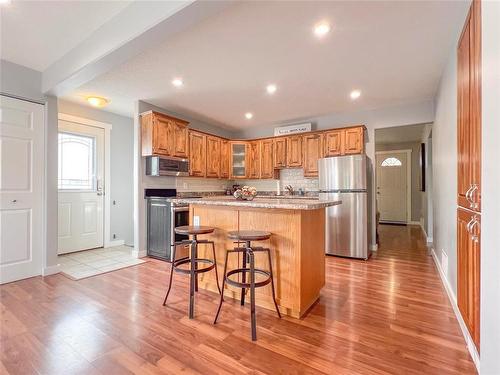 349 26Th Street, Brandon, MB - Indoor Photo Showing Kitchen With Stainless Steel Kitchen