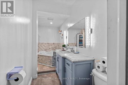 139 Oak Lake Road, Quinte West, ON - Indoor Photo Showing Bathroom